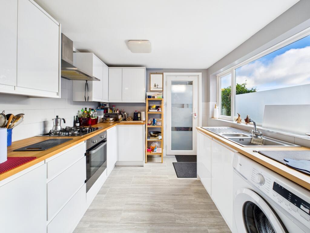 CAM05192G0-PR0185-STILL012