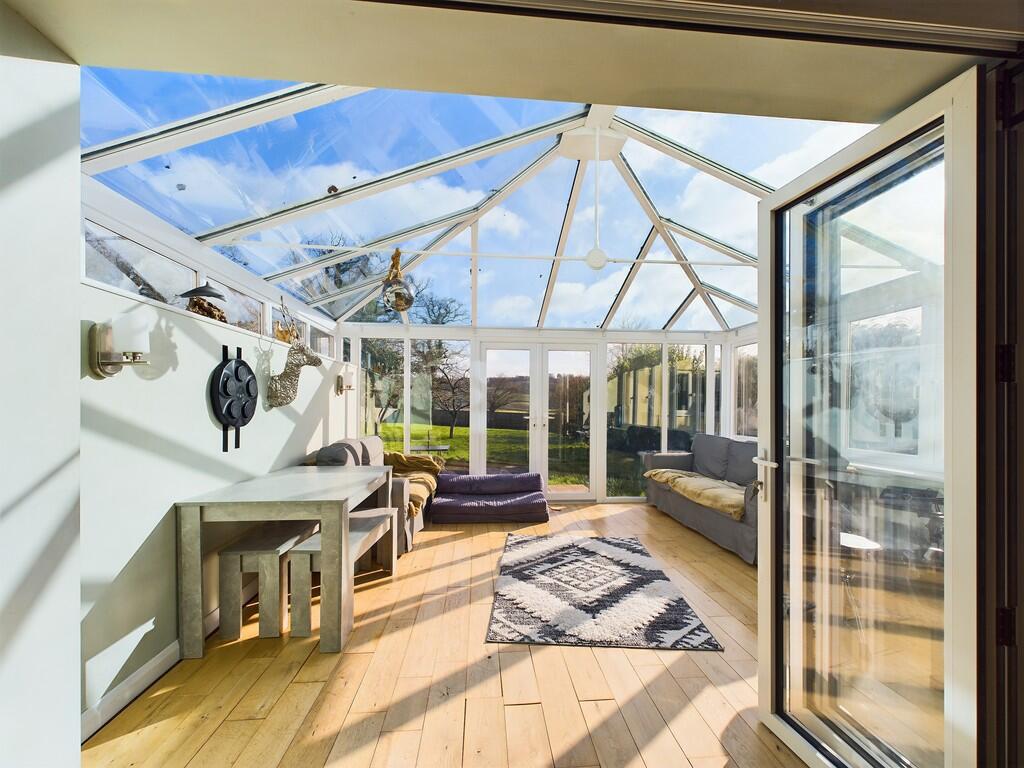 CAM05130G0-PR0015...