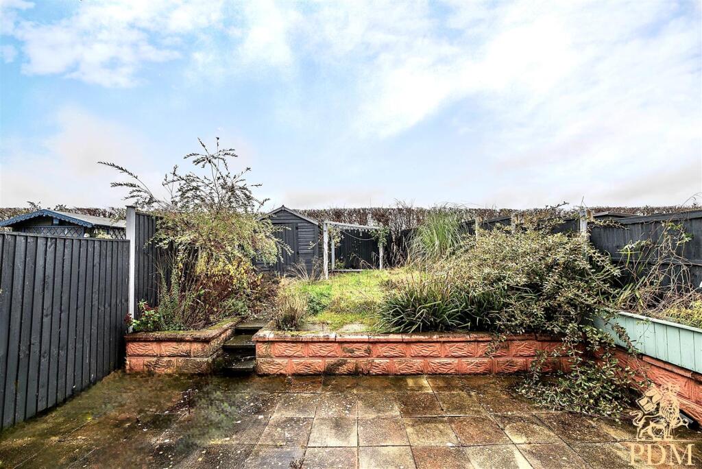 93 Latimer Drive, Bramcote (1 of 23).jpg