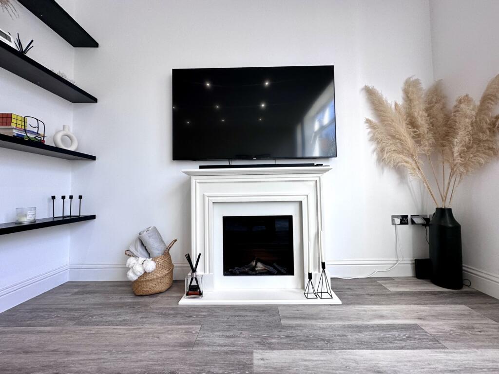 Living Area 2