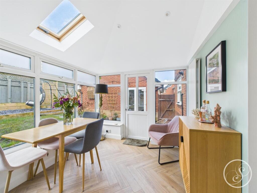 SUN ROOM