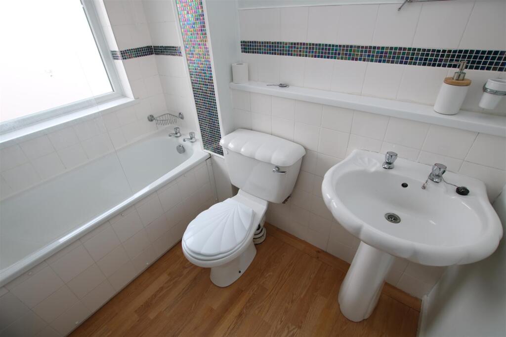 Bathroom.JPG