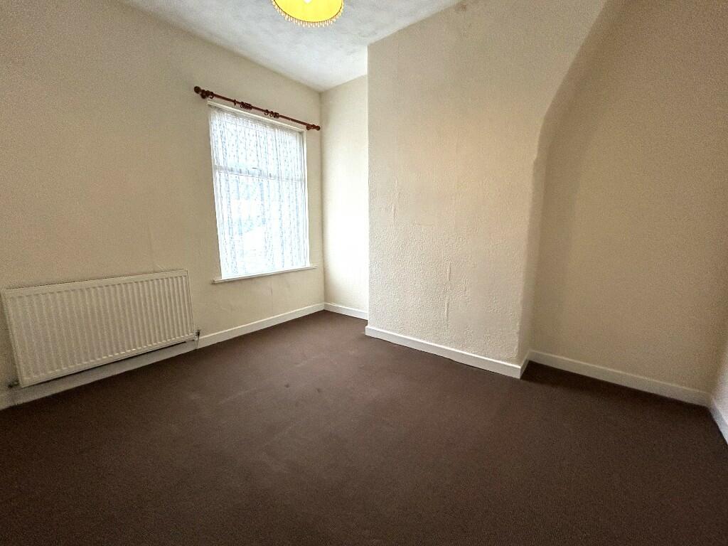 Bedroom (g)