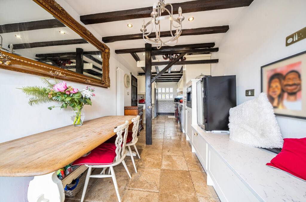 1370417-23-6900fb...