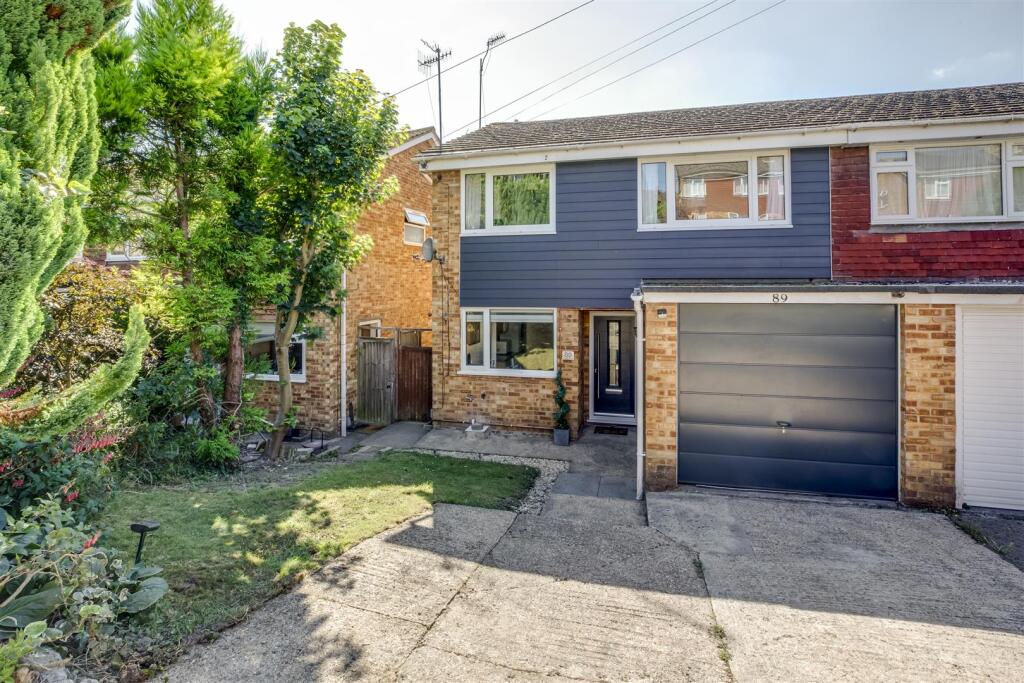 89 Arundel Road, HP12 4ND-14.jpg