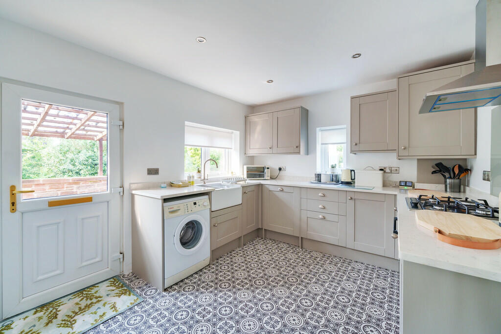 Brent Cottage Kit...