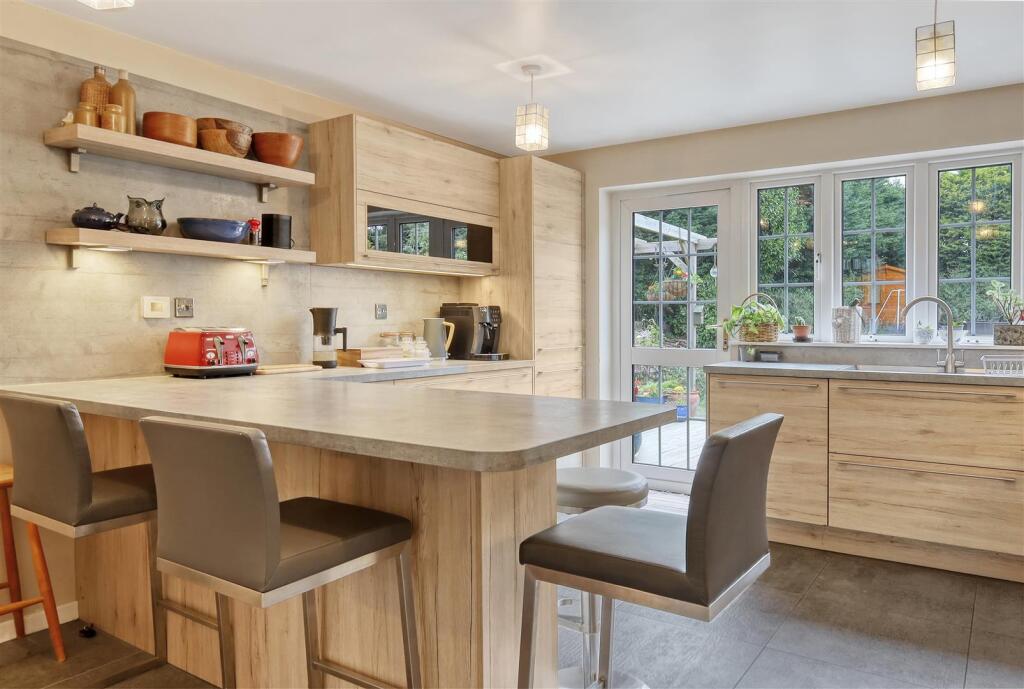 img_2923_11 copy 2.jpg