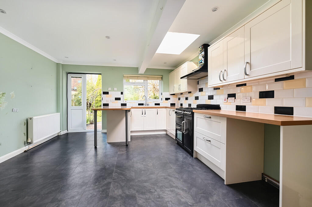 10 Varney Close (...