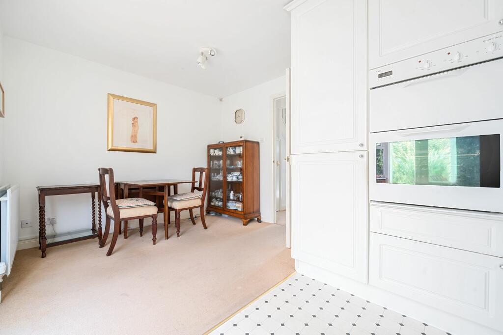 Kitchen/Dining Room (1)