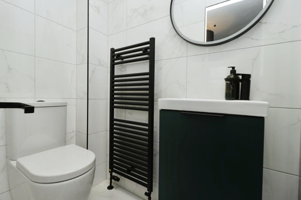 En-Suite Shower