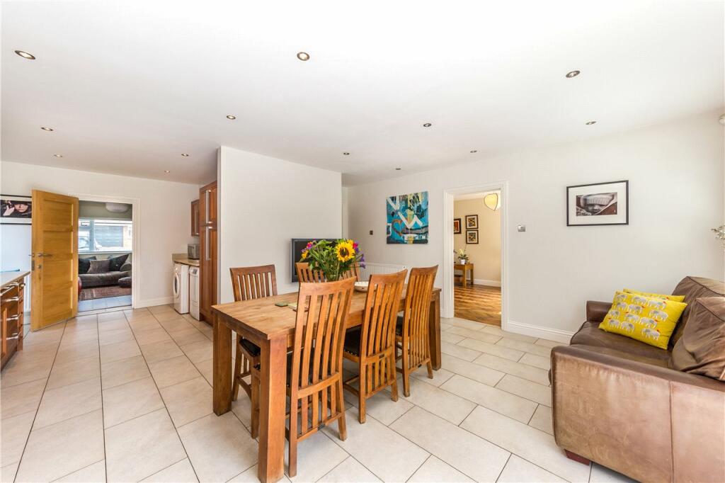 Breakfast Room