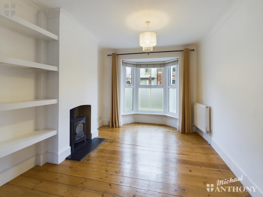 CAM03852G0-PR0152-STILL001