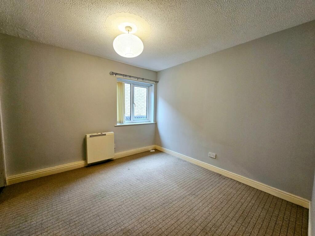 c9525a0d-7898-42c7-9a04-213e7048e34c