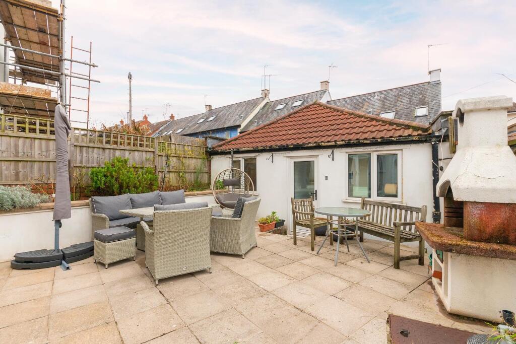 G1FPRBN - External E.jpg