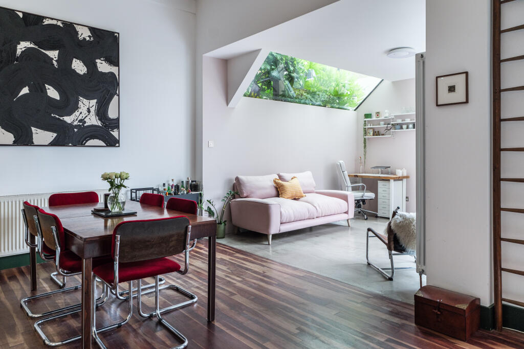 SUNLIGHT-SQUARE-1 (10).jpg