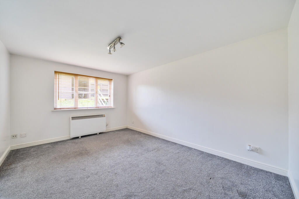 1396812-11-695f75...