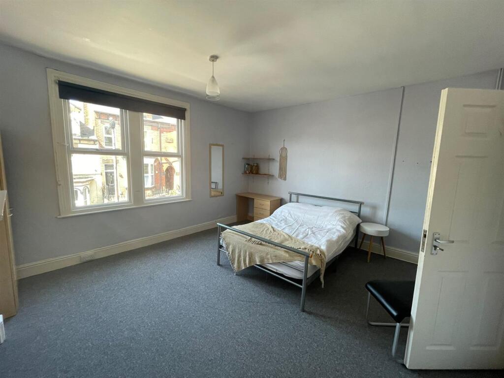 PHOTO-2025-10-13-12-35-52 3.jpg