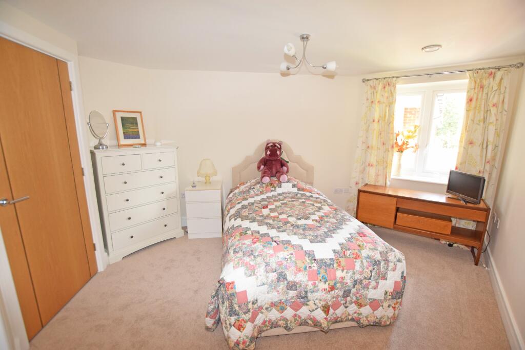 Photo 5