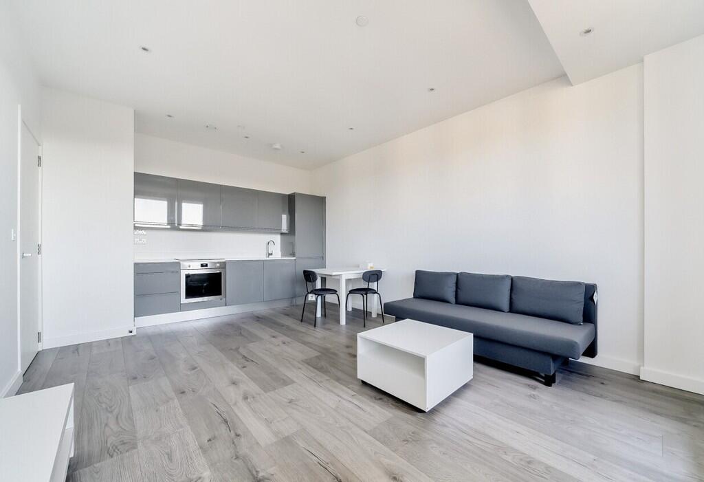 997c7754-4342-446...