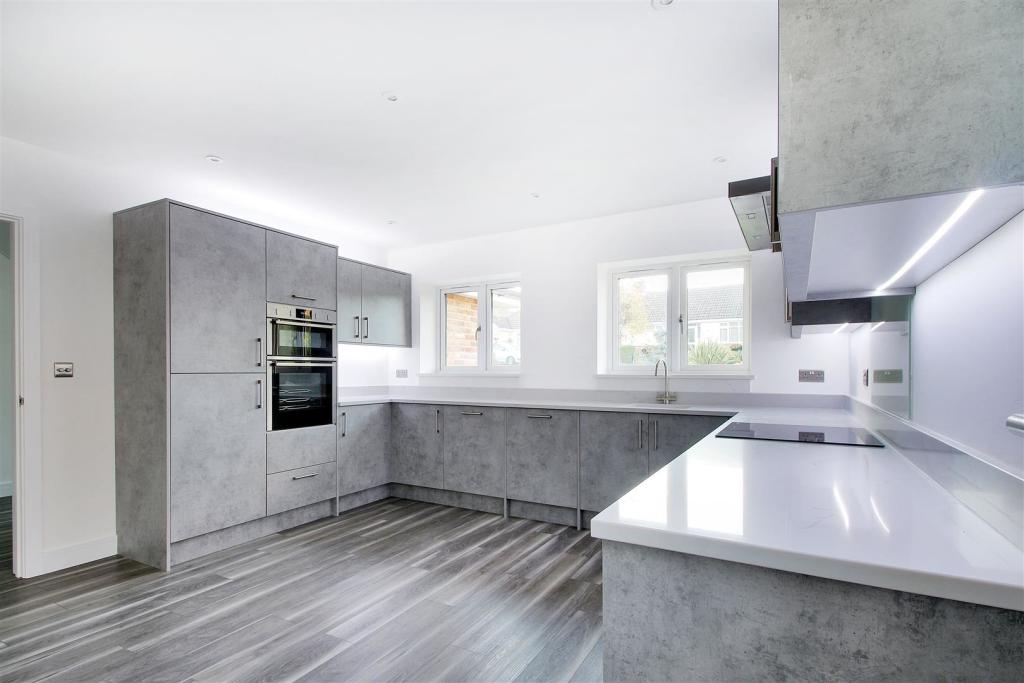 Kitchen Aspect (ii).jpg