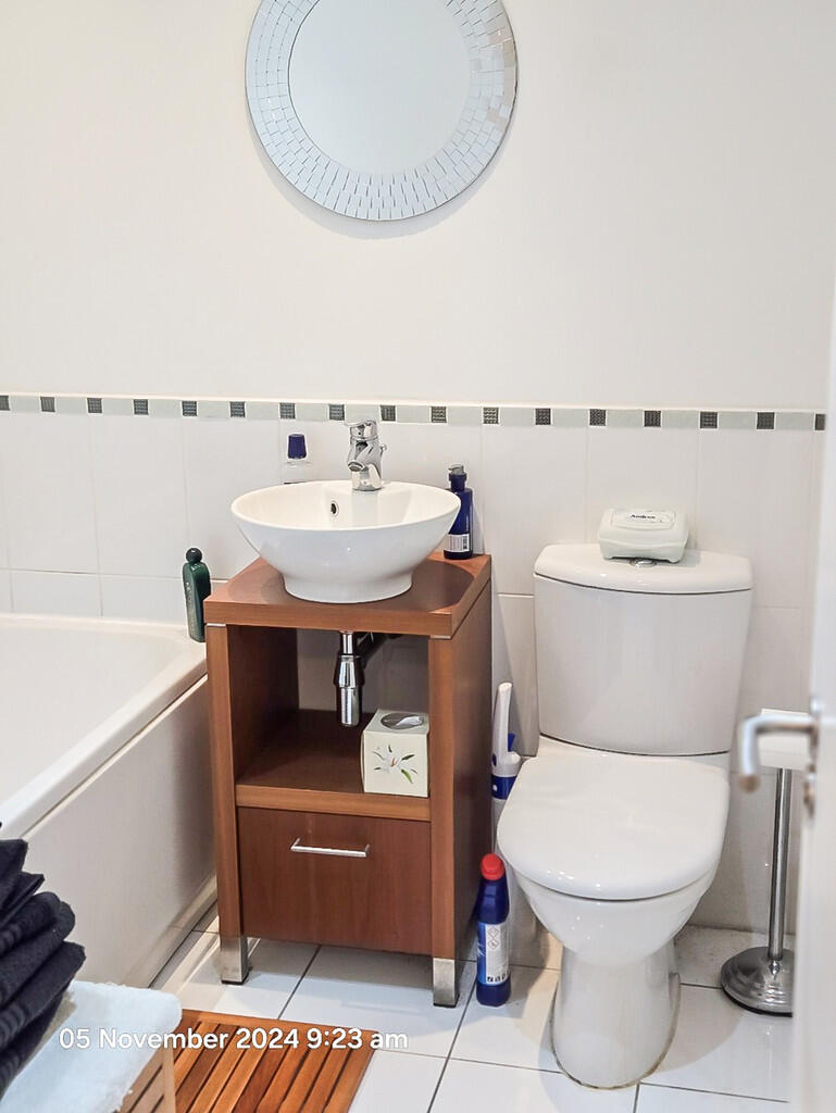 101 Maxwell St - ...