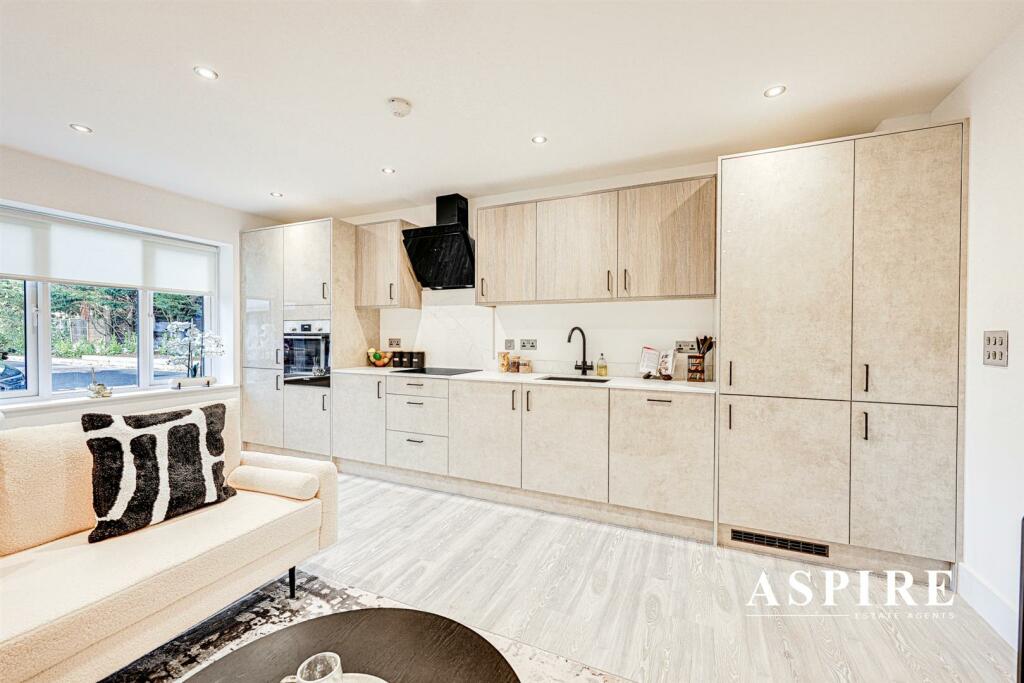 Aspire Estate Agents12.jpg