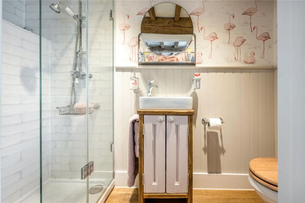 En Suite Shower Room
