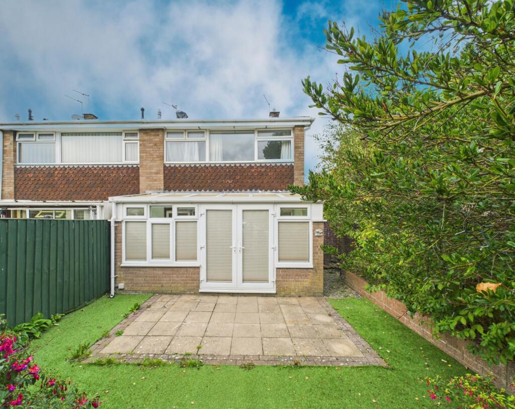 CAM02023G0-PR0172-STILL013