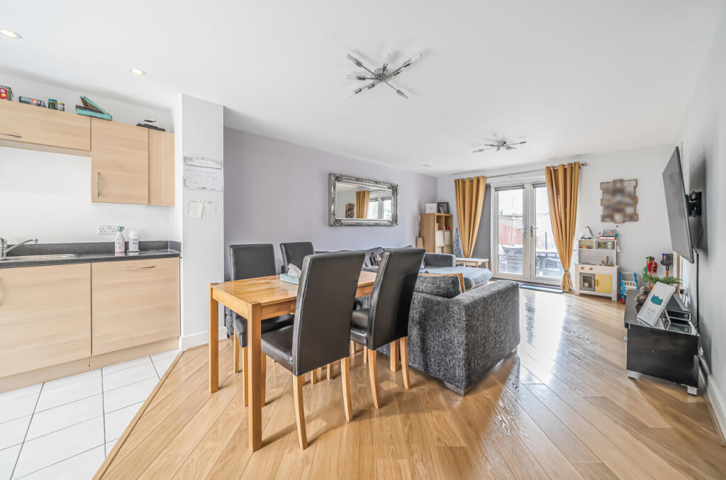 1297166-7-684aa3e...