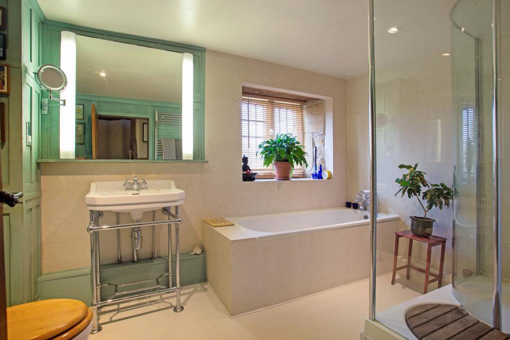Lower Farm 304158 -  (14).jpg