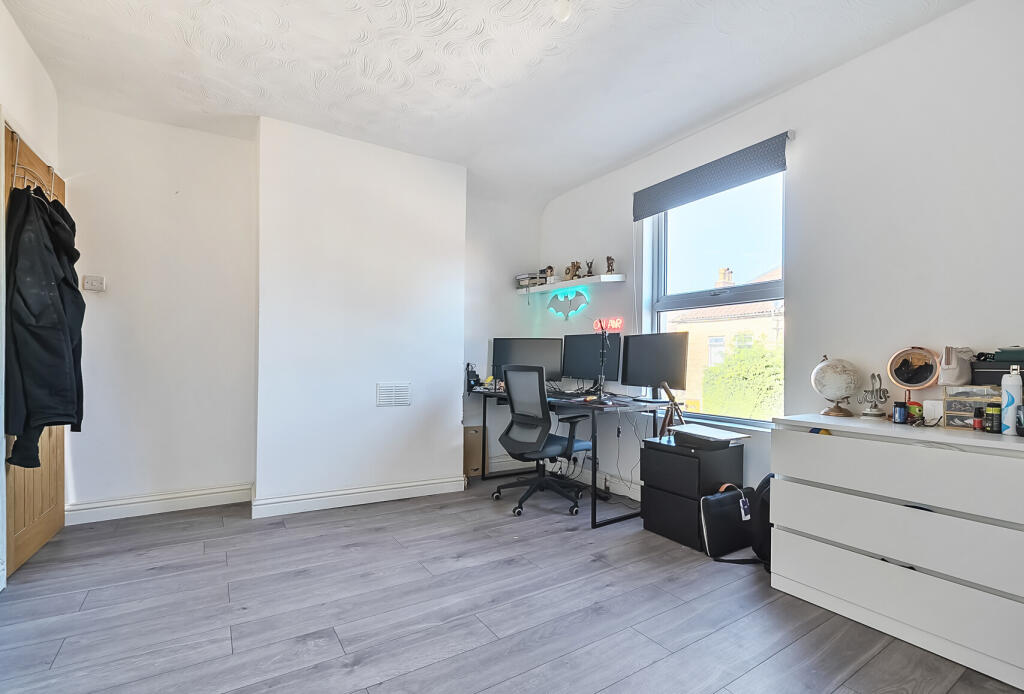 1320585-3-686ff61...