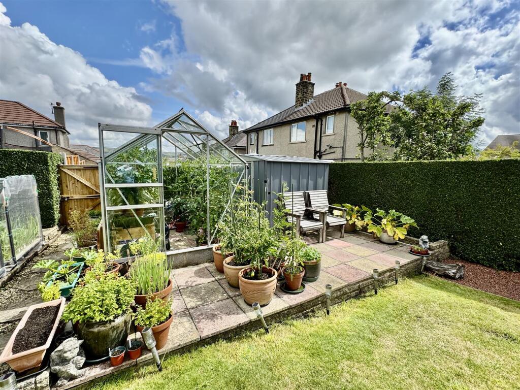 Rear Patio Area