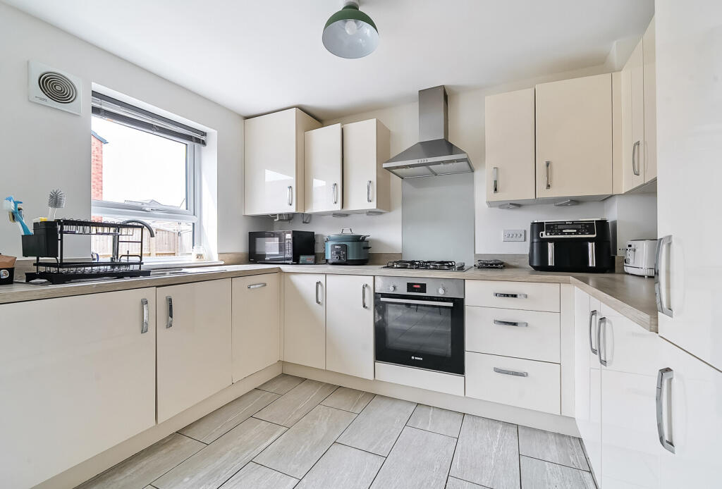 1313055-18-685576...