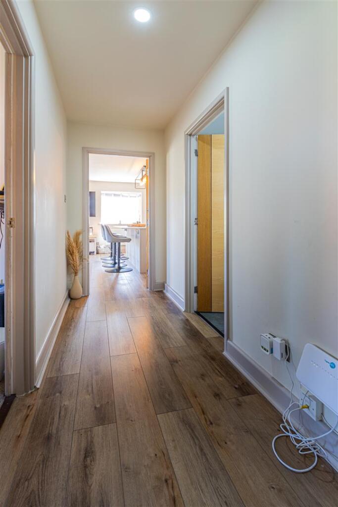 Henke Court 130-5.jpg