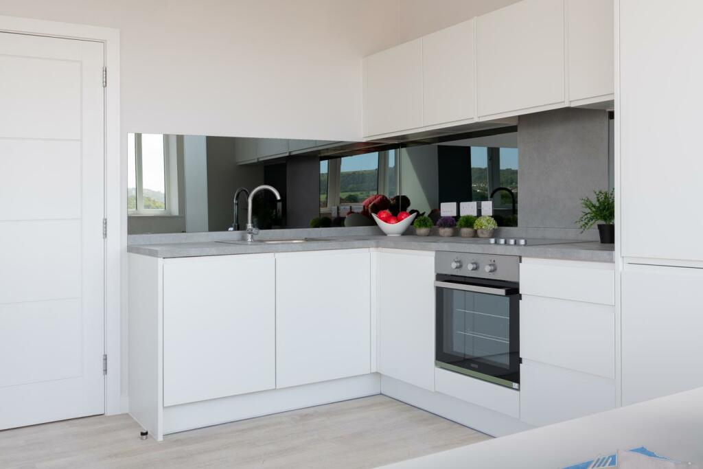 The Upperton Proffessional kitch.jpg