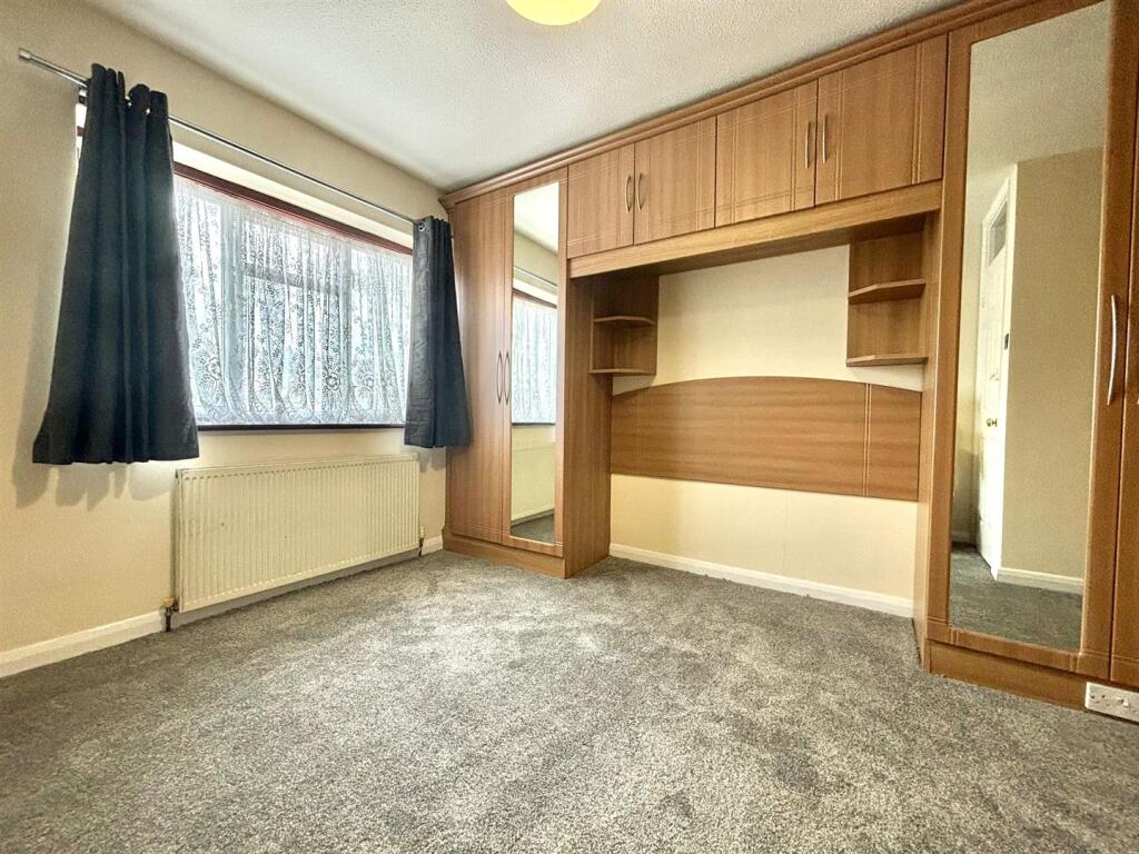Bedroom 1.jpeg