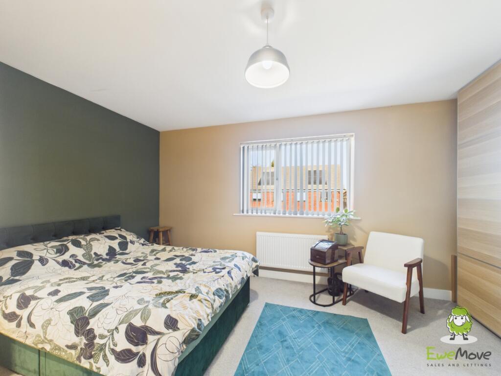 EweMove Basingstoke Estate Agents - Wells Court - 