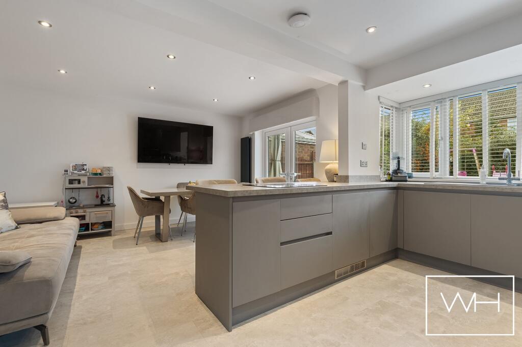 17 St Giles Gate, Cu