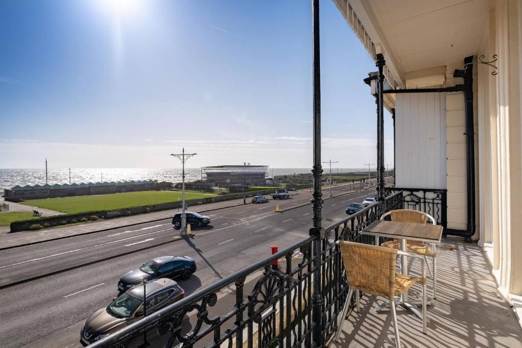 2, 185 Kingsway new 23.10.jpg