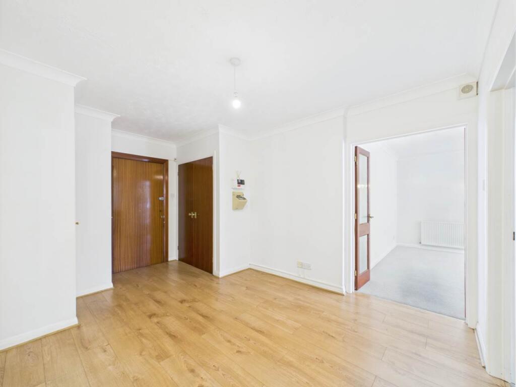 2 grosvenor court ha