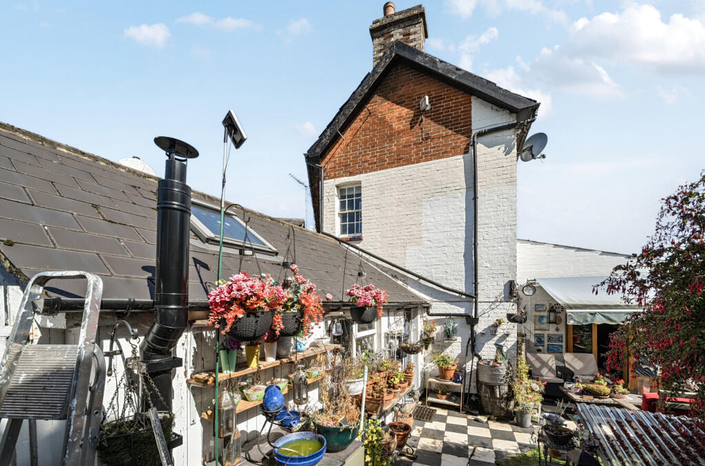 1347473-2-68b5d59...