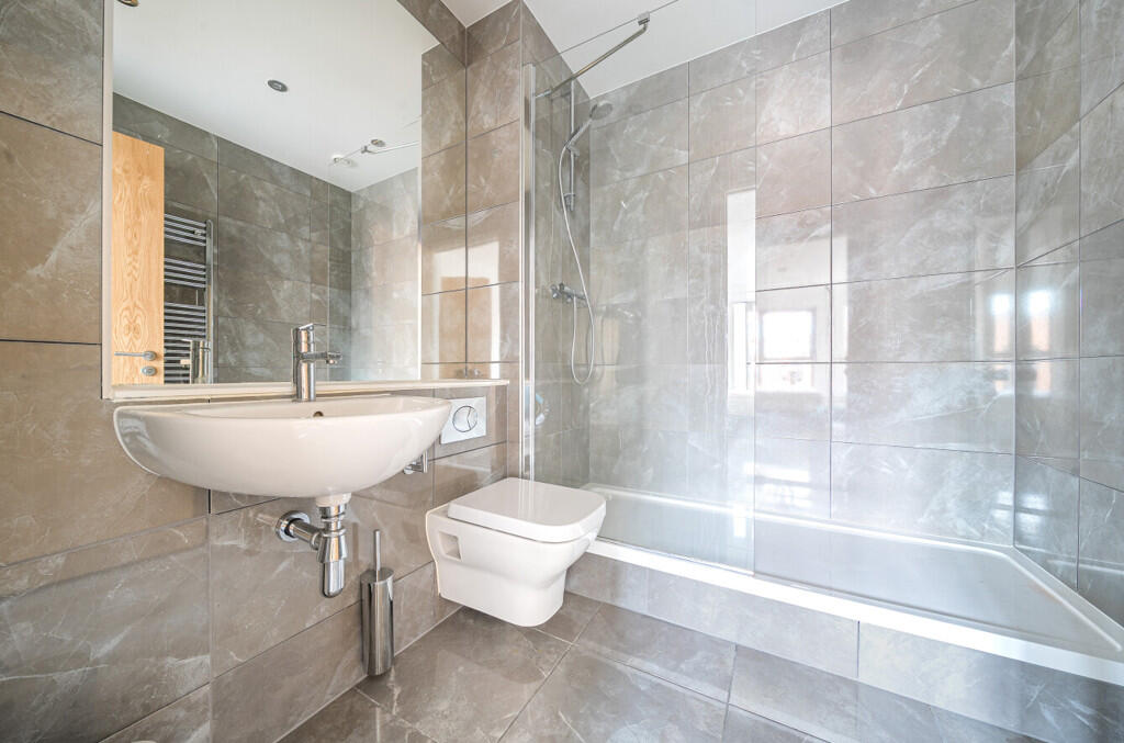 1385345-2-6926d89...