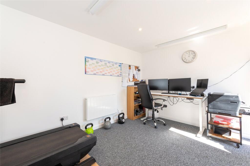 Garage/Home Office