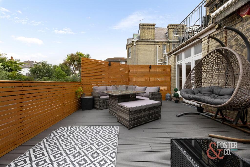 Eaton Garden Mansions,12-006.JPG