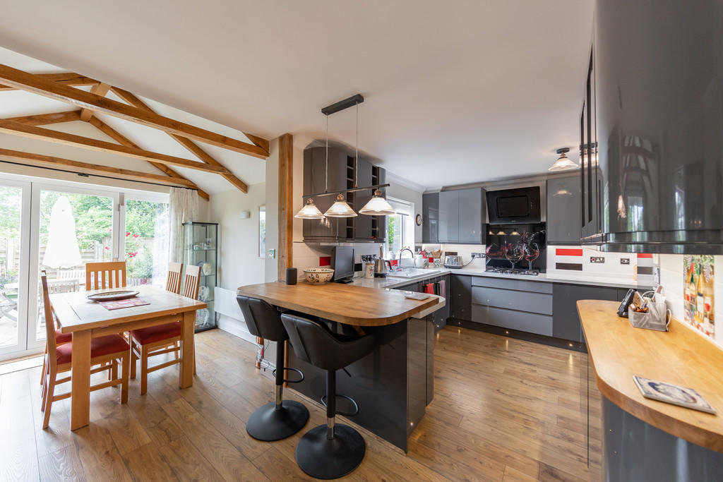 Kitchen diner 