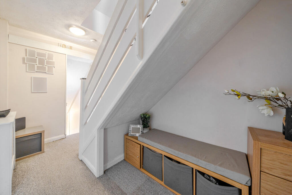 7-1303840-7-684c1...