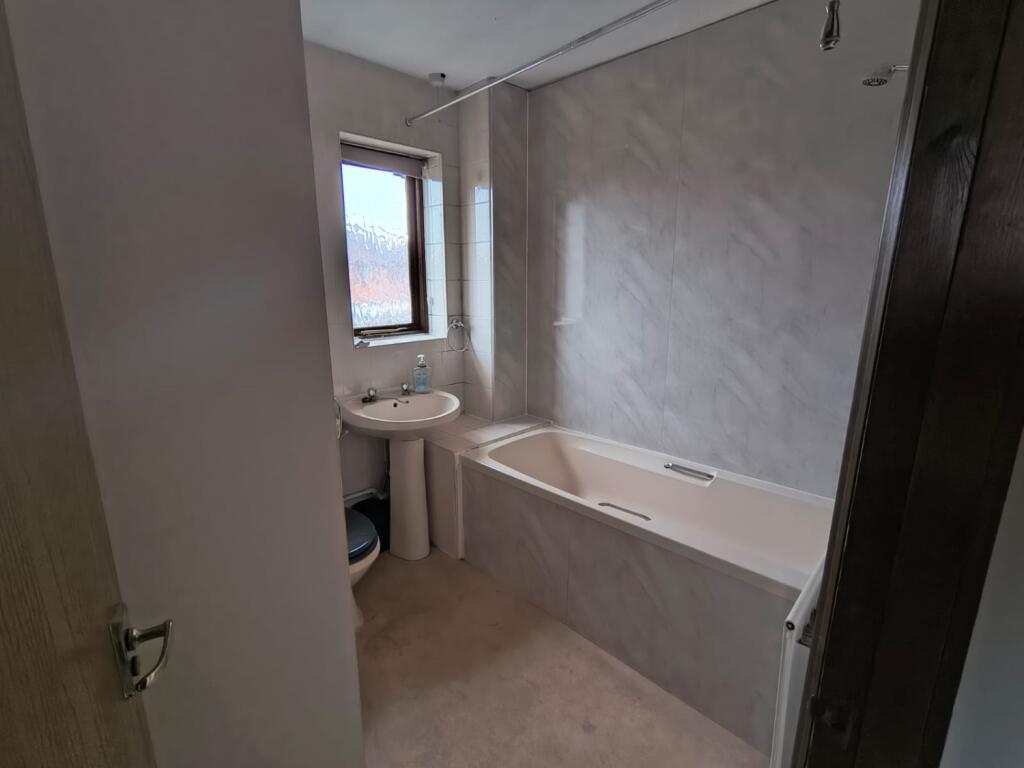Elmers Lane bathroom 
