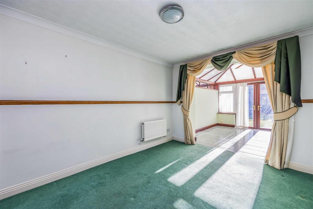 22 Wilby Lane, Copnor-Small-PorticoMarketing-SoldB