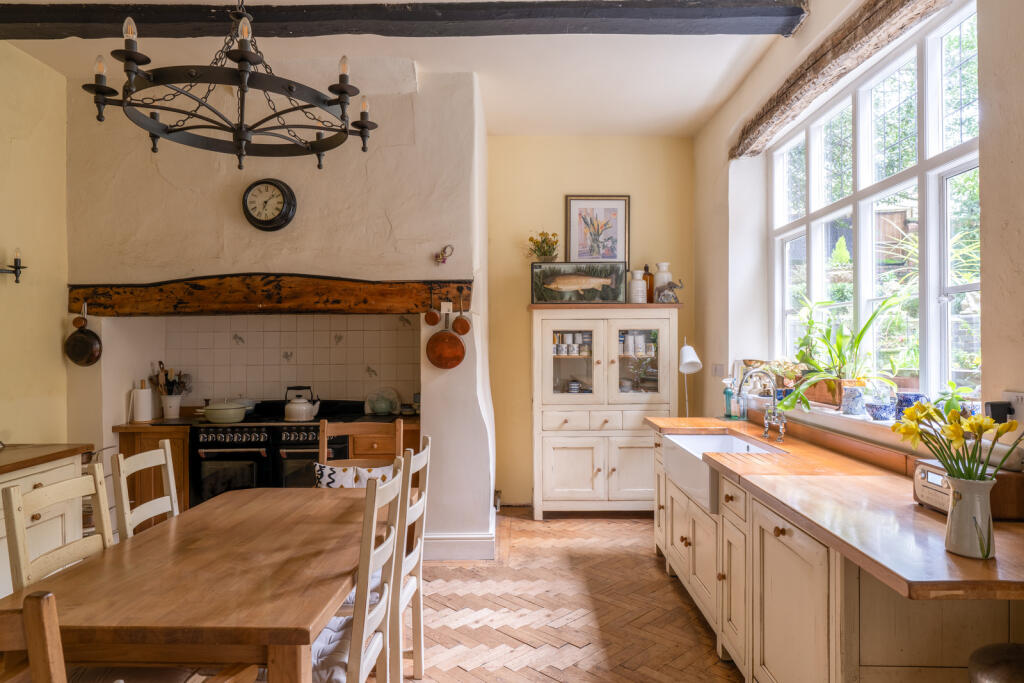 272561 - TheDispensary_HighRes-48.jpg