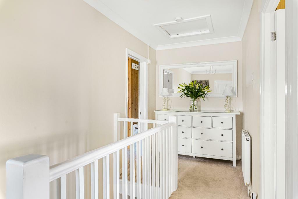 GALLERIED LANDING